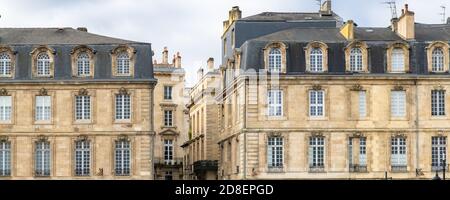 Bordeaux, splendida città francese, edifici tipici nel centro Foto Stock