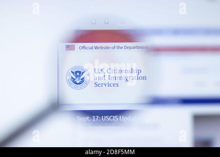 New York, USA - 29 Settembre 2020: uscis.gov US Citizenship and Immigration Services sito web della società con logo primo piano, editoriale illustrativo Foto Stock