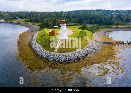 Mulholland Point Light, Welshpool, New Brunswick, Canada (da Lubec, Maine) Foto Stock