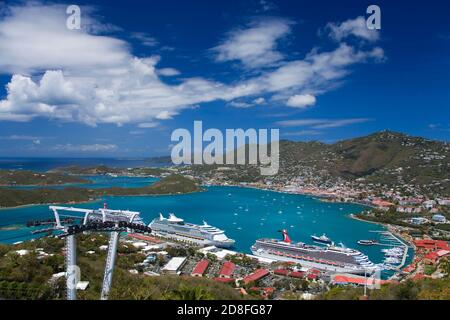 Terminal delle navi da crociera Havensight, città di Charlotte Amalie, isola di St. Thomas, Isole Vergini Americane, Caraibi Foto Stock