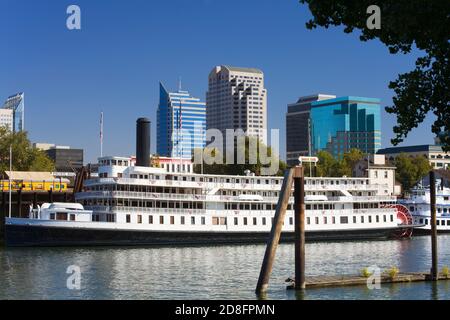 Delta King Battello a Vapore nella Città Vecchia a Sacramento, California, Stati Uniti d'America Foto Stock