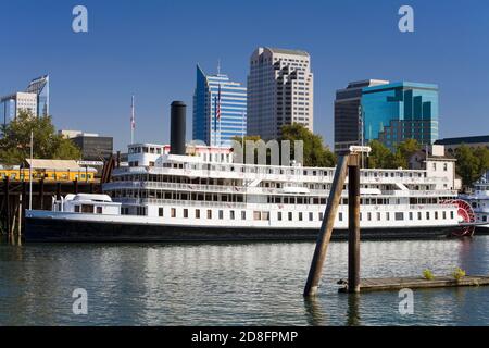 Delta King Battello a Vapore nella Città Vecchia a Sacramento, California, Stati Uniti d'America Foto Stock