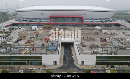 Veduta aerea dello stadio di calcio di Pudong, dove si terrà il campionato mondiale della Lega delle leggende a Shanghai, Cina, 18 settembre 2020. Foto Stock