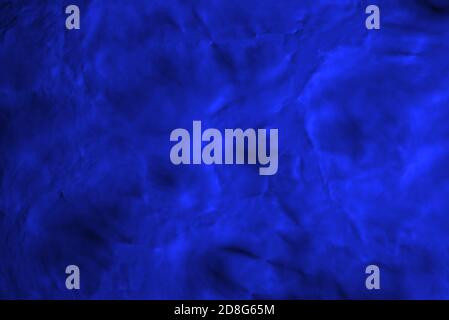 Sfondo blu astratto con texture sfocata. Macchie colorate su una superficie vuota Foto Stock