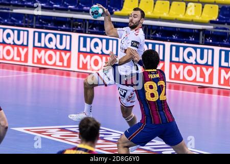 Mads Christiansen di Aalborg Handbold durante la partita di pallamano della VELUX EHF Champions League tra FC Barcelona e Aalborg Handbold il 29 ottobre, C. Foto Stock