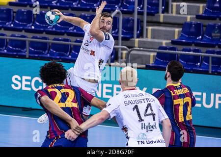 Mads Christiansen di Aalborg Handbold durante la partita di pallamano della VELUX EHF Champions League tra FC Barcelona e Aalborg Handbold il 29 ottobre, C. Foto Stock