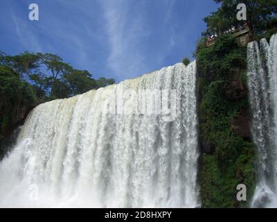 Chutes de Iguaçu entre l'Argentine et le Brésil Foto Stock