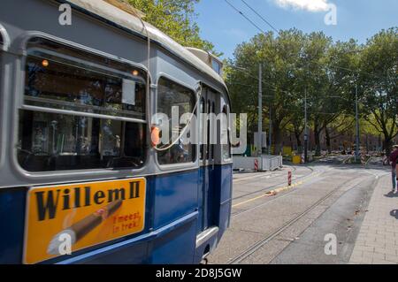 Vecchio tram d'epoca ad Amsterdam Paesi Bassi 15-9-2019 Foto Stock