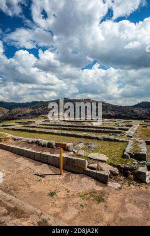 Muyuqmarka (Cusco Sundial/Eye of the Jaguar), fortezza Inca di Sacsayhuaman, Cusco, Perù Foto Stock