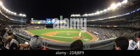 Partita di baseball, Yankee Stadium, Bronx, New York, Stati Uniti Foto Stock