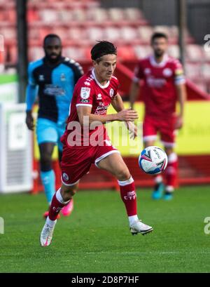 Crawley, Regno Unito. 18 agosto 2019. Tom Nichols per Crawley Town durante la partita EFL Sky Bet League 2 tra Crawley Town e Cambridge United al Checkatrade.com Stadium di Crawley, Inghilterra, il 31 ottobre 2020. Foto di Steve Ball. Solo per uso editoriale, è richiesta una licenza per uso commerciale. Nessun utilizzo nelle scommesse, nei giochi o nelle pubblicazioni di un singolo club/campionato/giocatore. Credit: UK Sports Pics Ltd/Alamy Live News Foto Stock