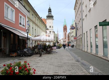 Strada del centro città libera dal traffico a Maribor in Slovenia Foto Stock