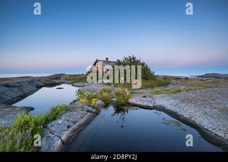 Open Wilderness Hut sull'isola di Smörskär, Inkoo, Finlandia Foto Stock