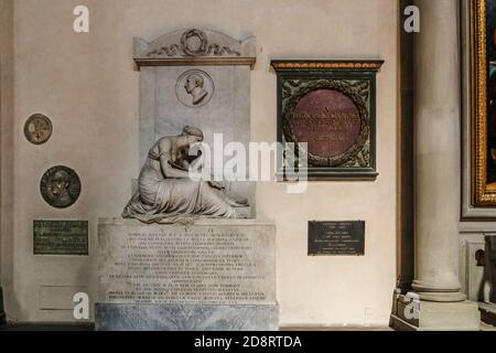 Tomba di Pompeo da Mulazzo Signorini e targhe commemorative di Leonardo da Vinci, Enrico fermi e Antonio Meucci nella Basilica di Santa Croce... Foto Stock