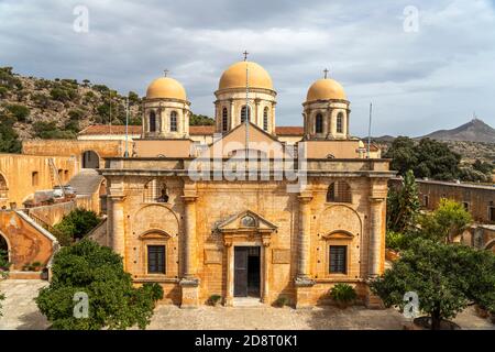 Das Kloster Agia Triada auf der Akrotiri Halbinsel, Chania, Creta, Griechenland, Europa | il Monastero di Agia Triada sulla penisola di Akrotiri, Cr Foto Stock