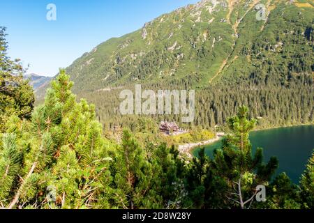 Rifugio PTTK Morskie Oko, rifugio sui monti Tatra, Polonia, sul lago di Morskie Oko (occhio del mare). Foto Stock