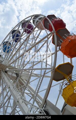 BARCELLONA, SPAGNA - 25 GIUGNO: Attrazioni sul parco Tibidabo a Barcellona, Spagna il 22 giugno 2016 Foto Stock