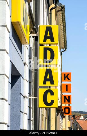 Weiden, GERMANIA: L'ADAC è il più grande club di traffico d'Europa. Il suo servizio originale e più noto è l'assistenza in caso di guasto. Foto Stock