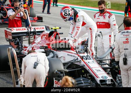 Imola, Italia. 1 novembre 2020. GIOVINAZZI Antonio (ita), Alfa Romeo Racing ORLEN C39, griglia di partenza ritratto, griglia di partenza, durante il Gran Premio dell'emilia Romagna 2020 di Formula 1, Gran Premio dell'Emilia Romagna, dal 31 ottobre al 1 novembre 2020 sull'autodromo internazionale Enzo e Dino Ferrari, a Imola, Italia - Foto Antonin Vincent / DPPI Credit: LM/DPPI/Antonin Vincent/Alamy Live News Foto Stock