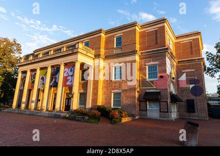 Chapel Hill, NC / USA - 23 ottobre 2020: Memorial Hall sul campus della UNC, Università del North Carolina a Chapel Hill Foto Stock