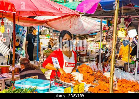 vita di strada a Pattaya soi buakhao Foto Stock