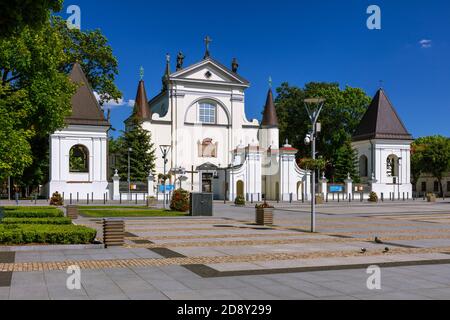 WGrow, chiesa barocca di 1693 st. Antonio di Padova e San Pietro d'Alcantara, Voivodato Masoviano, Polonia Foto Stock