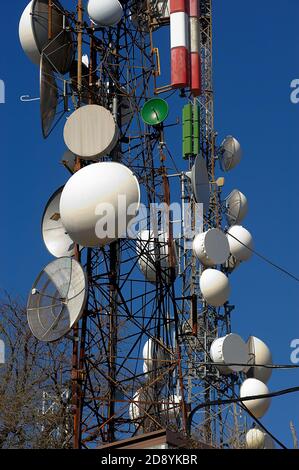 Monte Maddalena (Bs), Lombardia, Italia, torre ripetitore con TV, radio e broadcasting Foto Stock