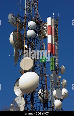 Monte Maddalena (Bs), Lombardia, Italia, torre ripetitore con TV, radio e broadcasting Foto Stock