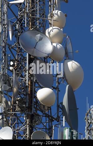 Monte Maddalena (Bs), Lombardia, Italia, torre ripetitore con TV, radio e broadcasting Foto Stock