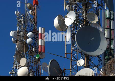 Monte Maddalena (Bs), Lombardia, Italia, torre ripetitore con TV, radio e broadcasting Foto Stock