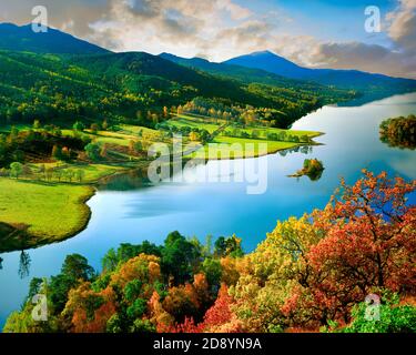 GB - Scozia: Loch Tummel dalla Queen's vista in Tayside Foto Stock