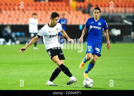 Gabriel Paulista di Valencia CF durante il campionato spagnolo la Liga calcio mach tra Valencia e Getafe il 1 novembre 2020 a Estadio de C. Foto Stock