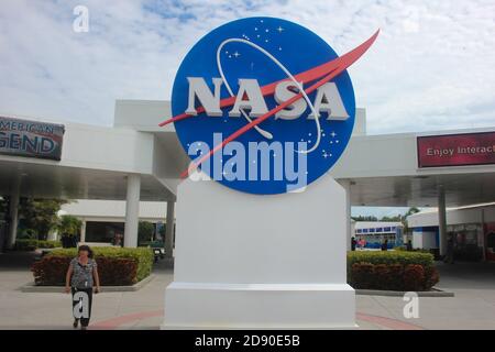 Cartello d'ingresso al Kennedy Space Center Visitor Center di Cape Canaveral, in Florida, Stati Uniti d'America Foto Stock