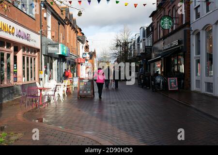 Wilmslow centro zona pedonale su Grove Street, Cheshire UK Foto Stock