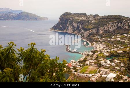 Il porto di Capri Italia Foto Stock