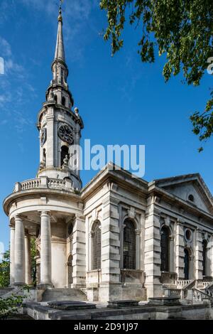 Vista su elevazione sud e portico con campanile. St. Paul's, Deptford, Deptford, Regno Unito. Architetto: Thomas Archer, 1730. Foto Stock