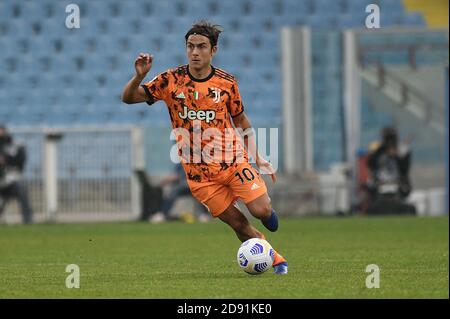Paulo Dybala del Juventus FC in azione durante Spezia Calcio vs Juventus FC, Serie a di calcio Italiana, cesena, Italia, 01 Nov 2020 Credit: LM/Matteo Foto Stock