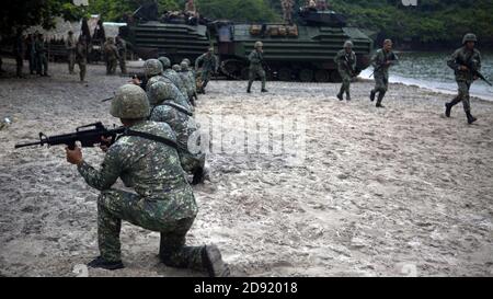 KAMANDAG 2017 Lima Co conduce la formazione con le Filippine Marines - immagine 7 di 10. Foto Stock