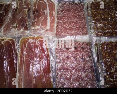 Supermarket insaccati, cibo e nutrizione, carne Foto Stock