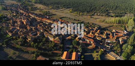 Vista aerea nella città medievale chiamata Castrillo De Los Polvazares In Spagna Foto Stock