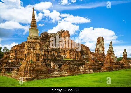 Le rovine di Wat Mahathat in Ayutthaya, thailandia Foto Stock