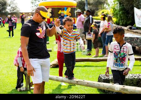 Johannesburg, Sud Africa - 22 settembre 2012: Divertimento per tutta la famiglia alla fiera all'aperto Foto Stock