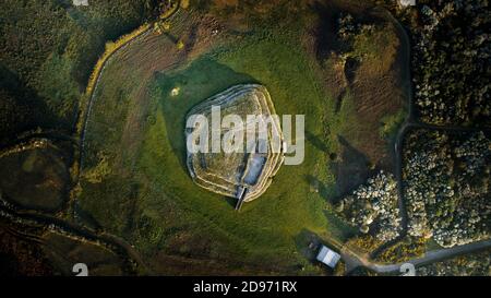 Arzon (Bretagna, Francia nord-occidentale): Il Petit Mont cairn Foto Stock