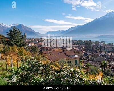 Panorama di Domaso sul Lago di Como Foto Stock