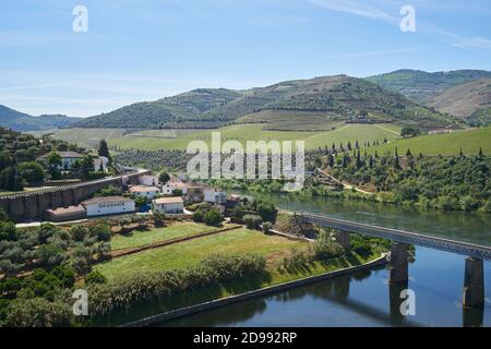 Foz Tana diga Barragem paesaggio natura in Portogallo Foto Stock