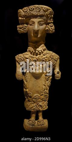 Lady of Ibiza, statuina cartaginese del IV-III secolo a.C., rappresentazione della dea cartaginese Tanit, Museo Archeologico Nazionale, Spagna, Dea punica Tanit. Dalla Necropoli di Puig des Molins, Ibiza (Isole Baleari).Terracotta. Foto Stock