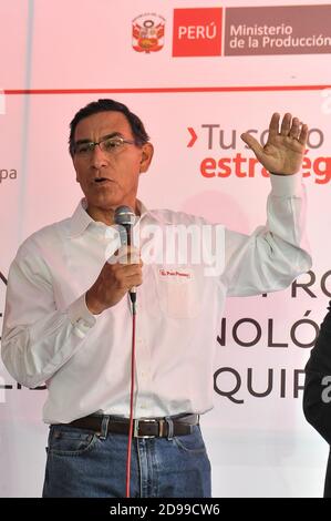 Presidente del Perù, Martín Vizcarra, durante la sua visita ad Arequipa Foto Stock