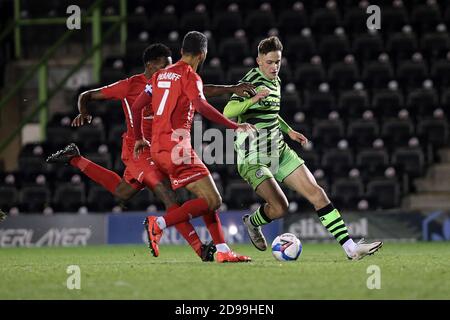 Nailsworth, Regno Unito. 03 Nov 2020. Jake Young of Forest Green Rovers durante la partita EFL Sky Bet League 2 tra Forest Green Rovers e Leyton Orient al New Lawn, Nailsworth, Inghilterra, il 3 novembre 2020. Foto di Dave Peters. Solo per uso editoriale, è richiesta una licenza per uso commerciale. Nessun utilizzo nelle scommesse, nei giochi o nelle pubblicazioni di un singolo club/campionato/giocatore. Credit: UK Sports Pics Ltd/Alamy Live News Foto Stock