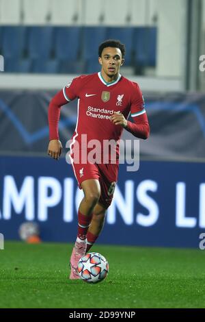 Bergamo, Italia. 3 novembre 2020. Trent Alexander-Arnold (Liverpool FC) durante la partita UEFA Champions League tra Atalanta 0-5 Liverpool allo stadio Gewiss il 3 novembre 2020 a Bergamo, Italia. Credit: Maurizio Borsari/AFLO/Alamy Live News Foto Stock