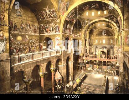 1895 ca. , VENEZIA , ITALIA : Enterior of Basilica San Marco . Photochrom print colors a cura di Detroit Publishing Co. - CHIESA CATTOLICA - CHIESA - VENEZIA - VENETO - ITALIA - FOTO STORICHE - STORIA - GEOGRAFIA - GEOGRAFIA - ARCHITETTURA - ARCHITETTURA - - WORLD - ITALIANO - ARTE - ARTI Visive - RECITAZIONE - attori e ATTRICI - S - 800 - VENETO - Basilica di San Marco ---- Archivio GBB Foto Stock